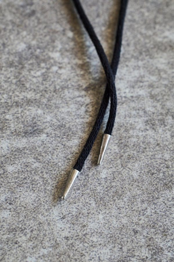 【FRANCESCA】CORD CHOKER & CHAIN NECKLACE WITH BAROQUE PEARL CHARM