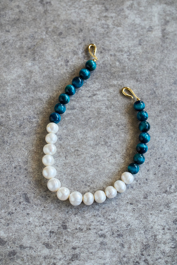 【BENAZIR】TIGER EYE x BAROQUE PEARL CHOKER