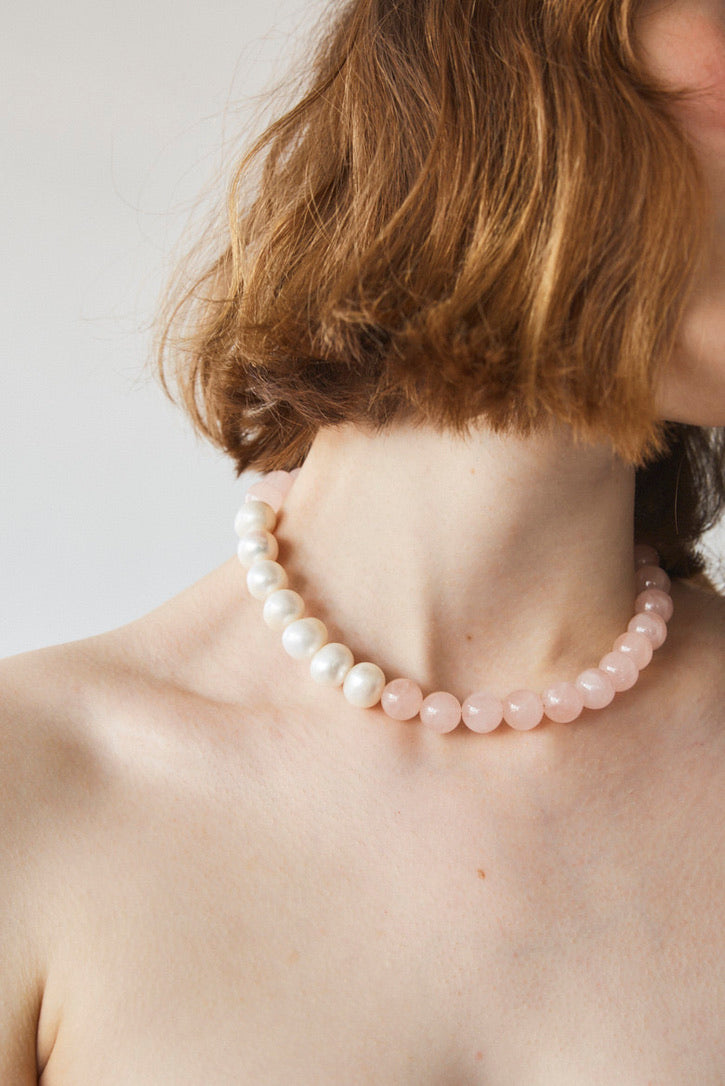 【TRACY】PINK QUARTZ x BAROQUE PEARL CHOKER