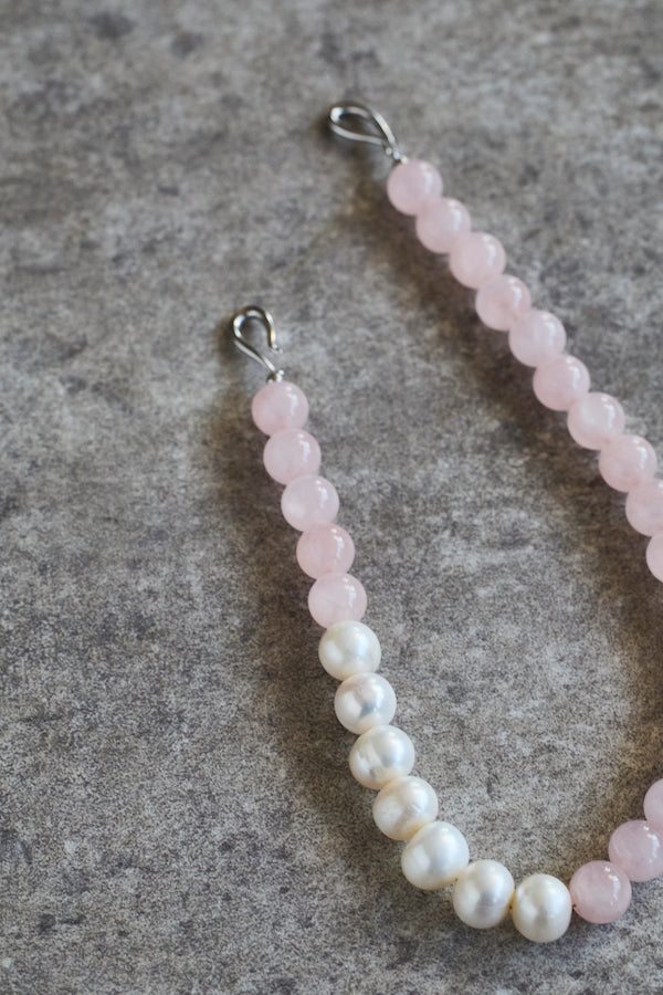 【TRACY】PINK QUARTZ x BAROQUE PEARL CHOKER