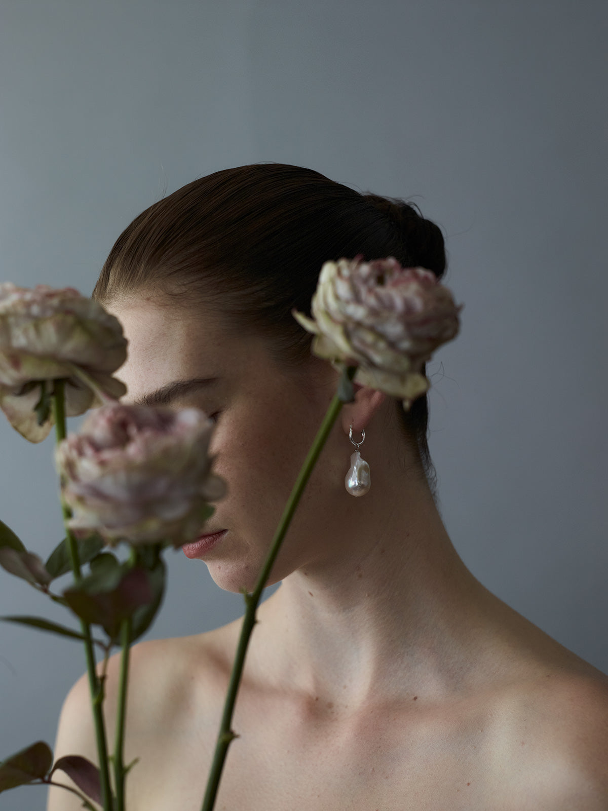 【MERLE】ONE OF A KIND BAROQUE PEARL HOOPS