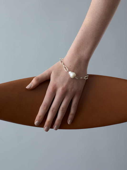 【ALICIA】ONE OF A KIND PEARL CHAIN BRACELET