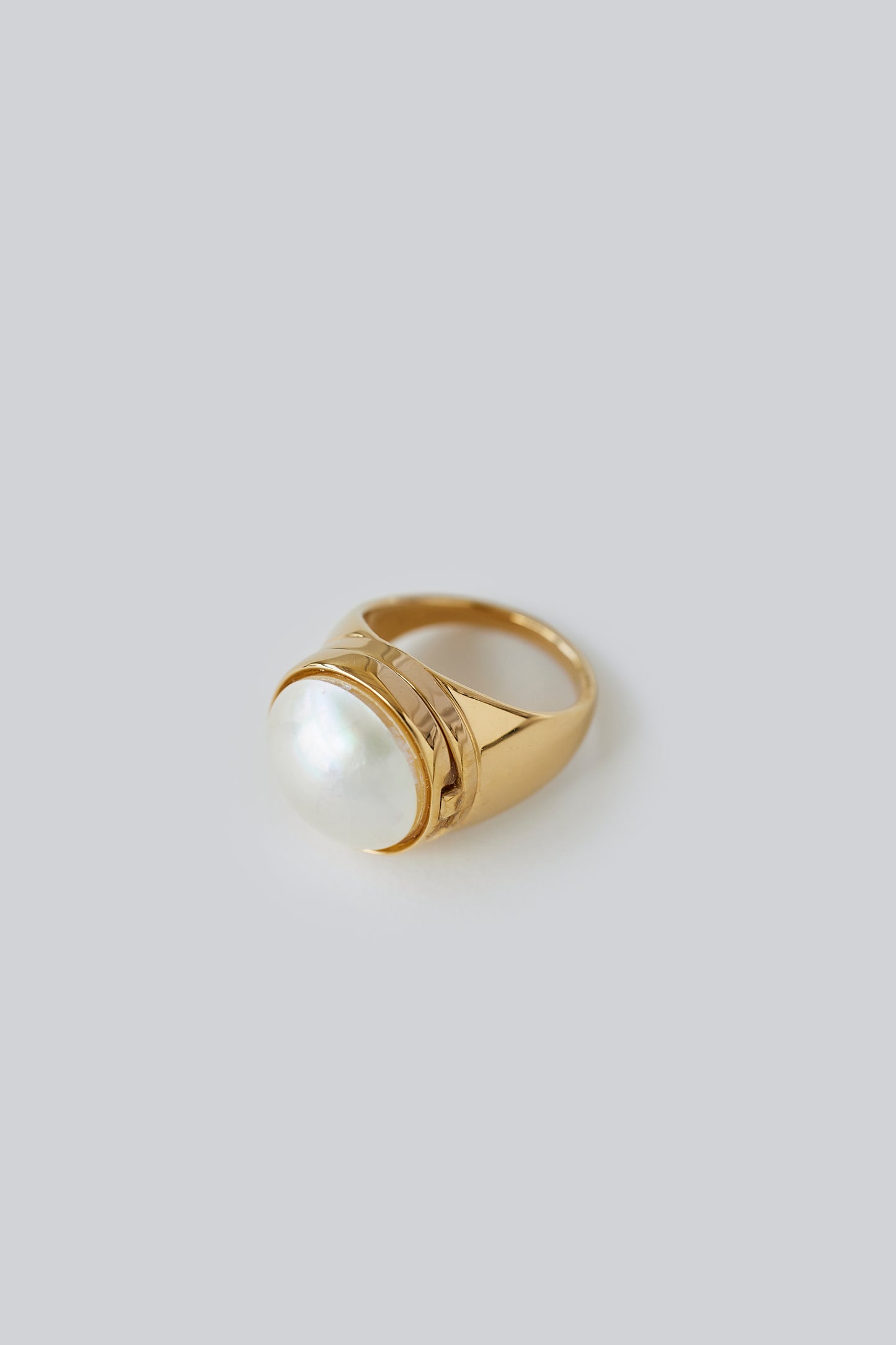 【VICTORIA】MABE LOCKET SIGNET RING