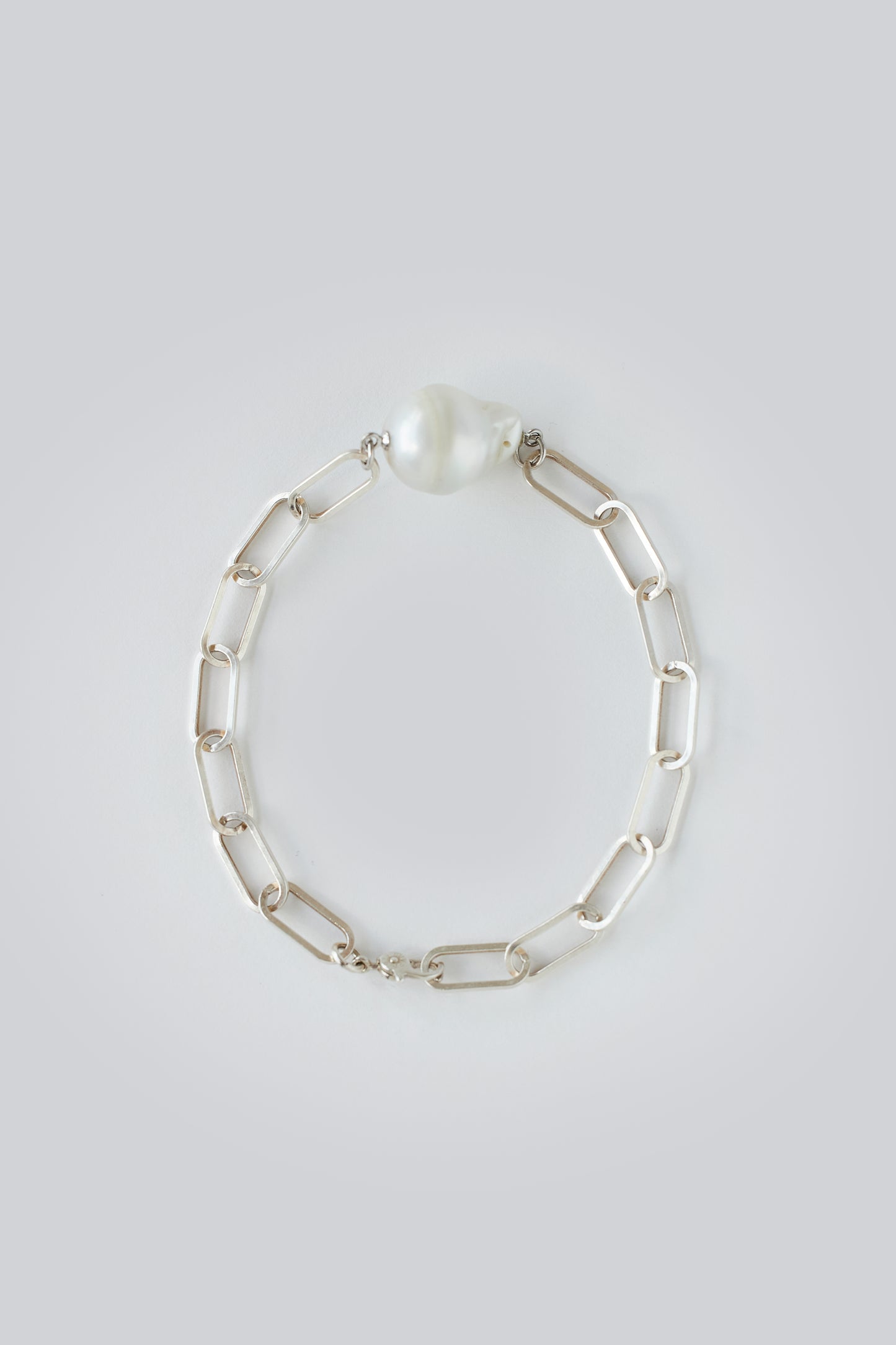 【ALICIA】ONE OF A KIND PEARL CHAIN BRACELET